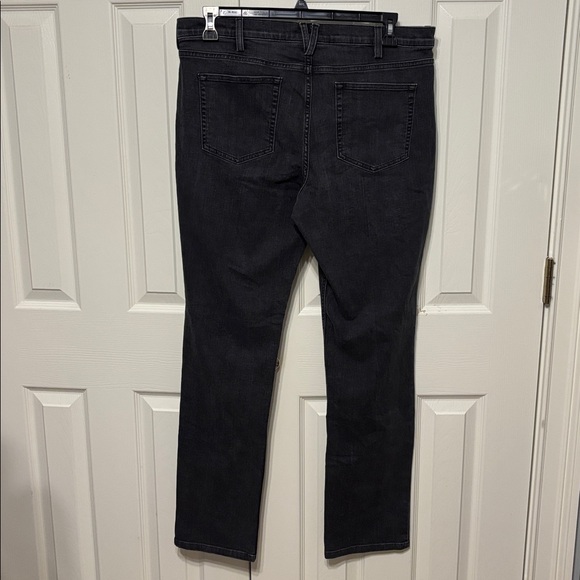 Duluth Trading Co Plus Straight Leg Jean - Picture 5 of 8